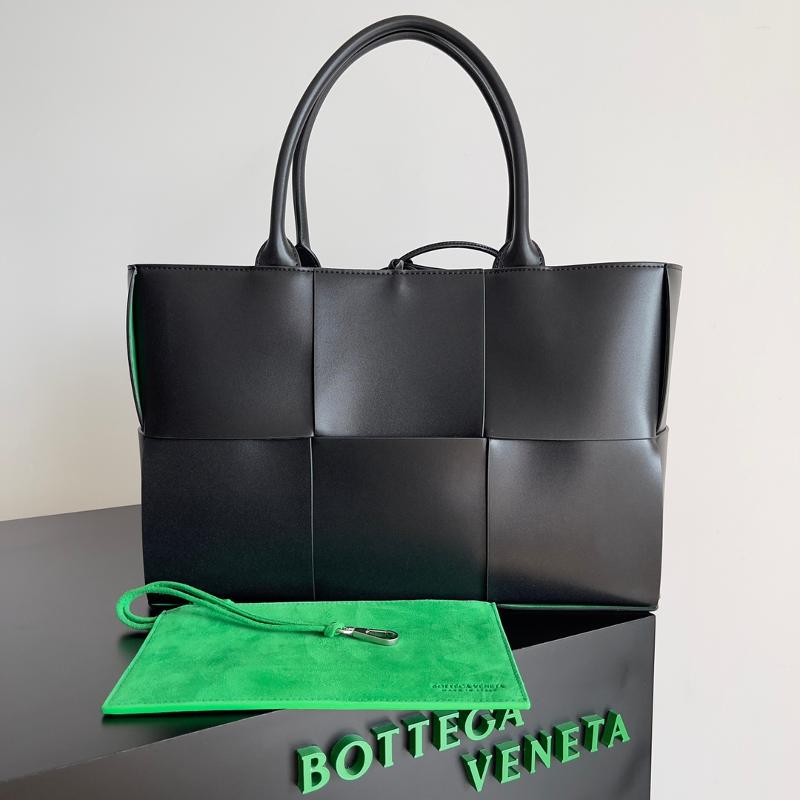Bottega Veneta Handbags 609175 Plain Black with Green